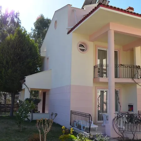 Lissa Links 11 Villa *